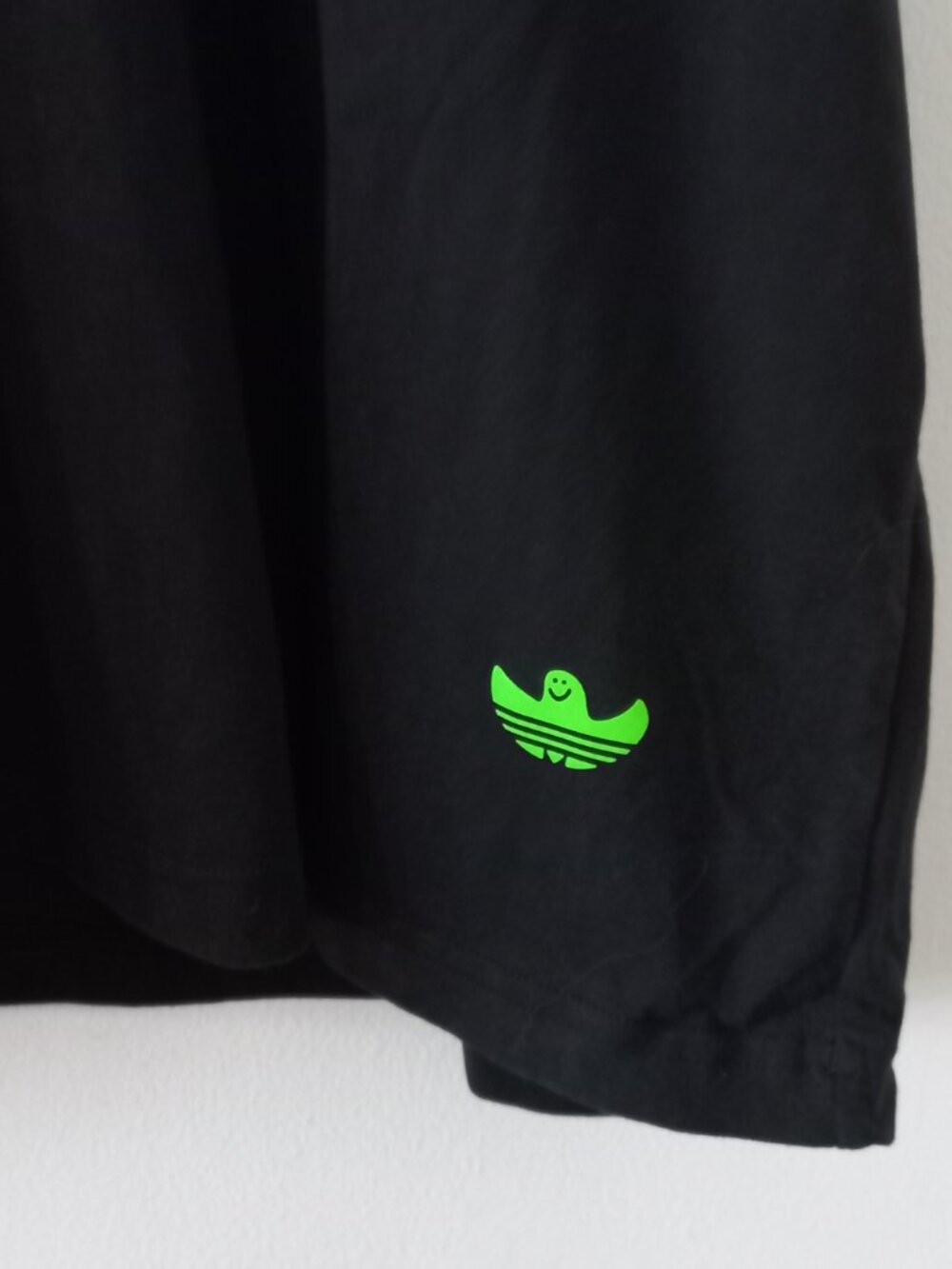 ADIDAS "Computer World" t-shirt - Picture 2 of 7